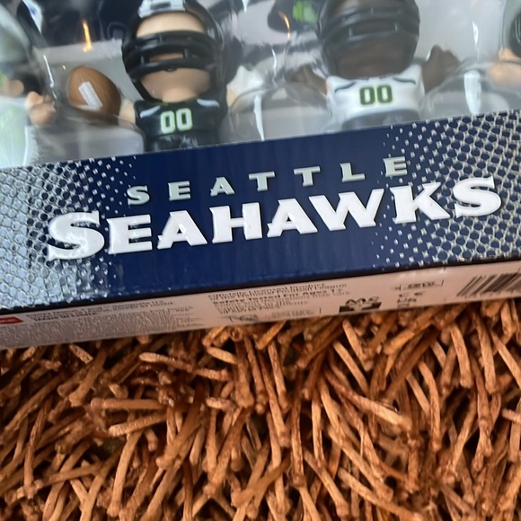 Seattle Seahawks Little People Collector Set - Picture 2 of 7